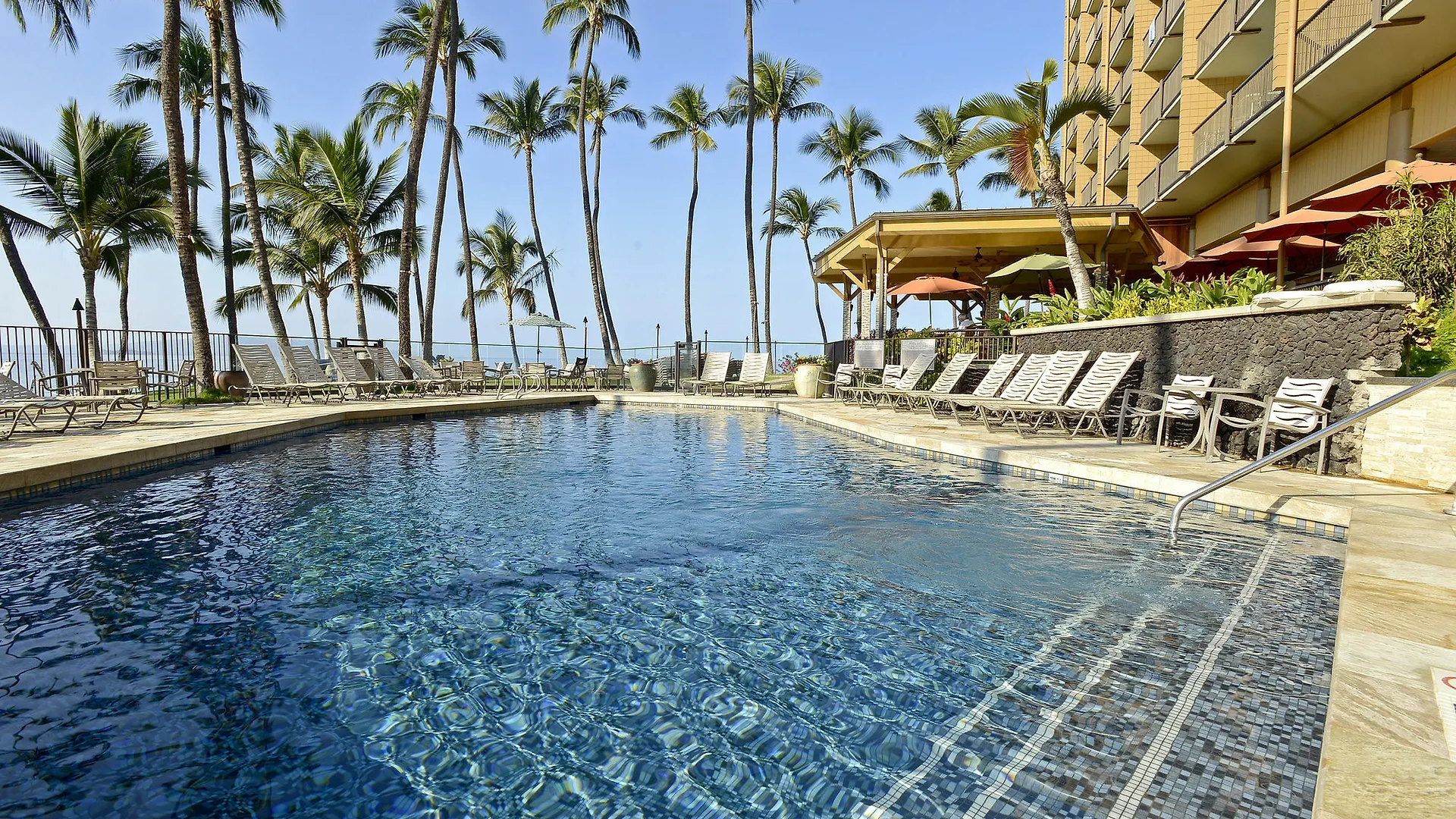 Resort Mana Kai Maui - Official Onsite Rental Company Wailea